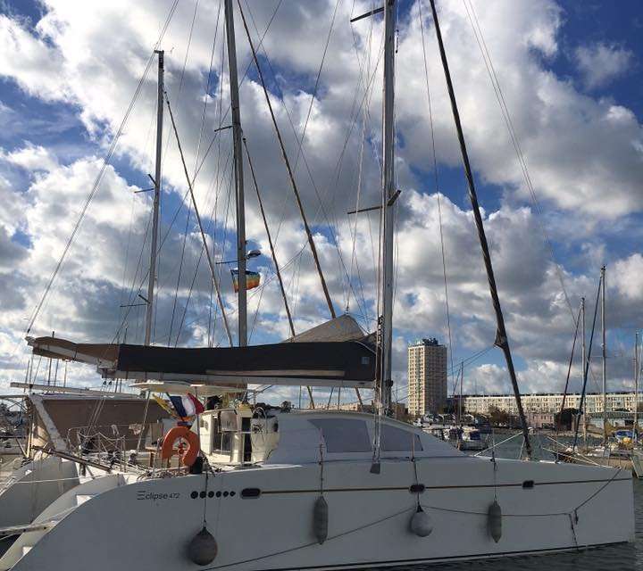 Eclipse 472