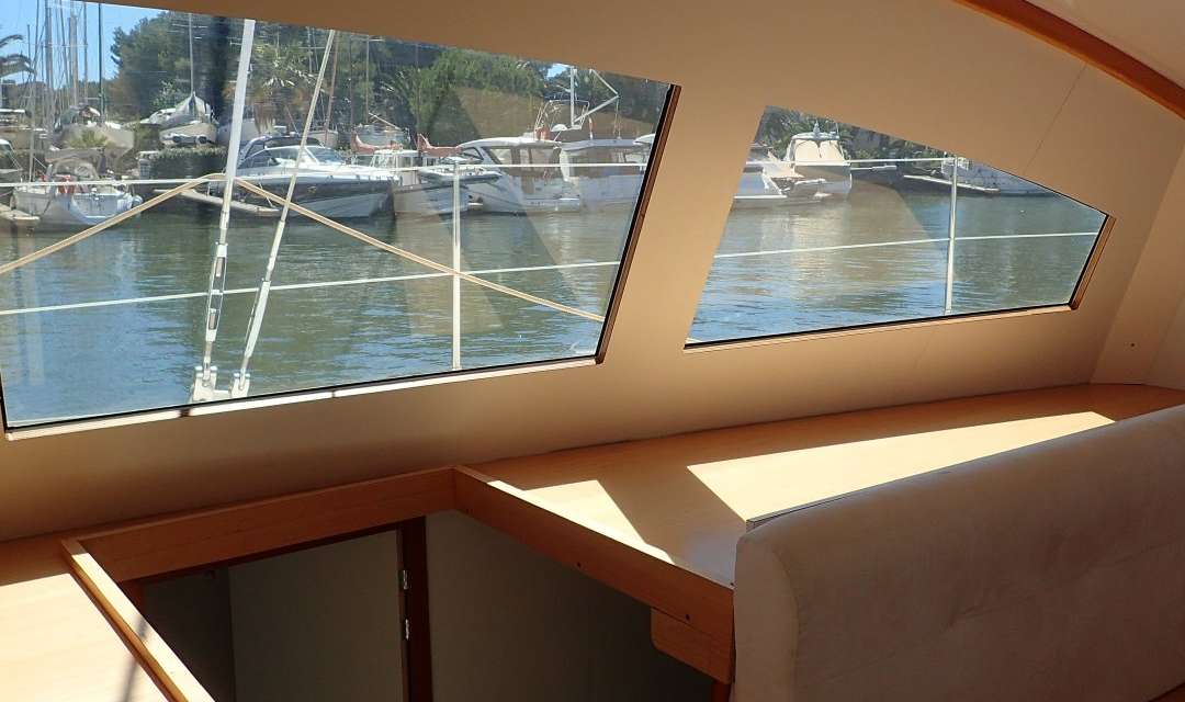 Eclipse 472