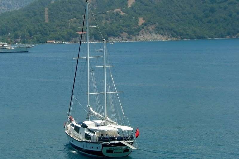 Esma Sultan II