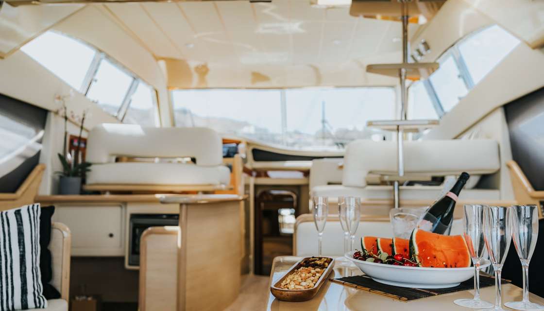 Ferretti 53
