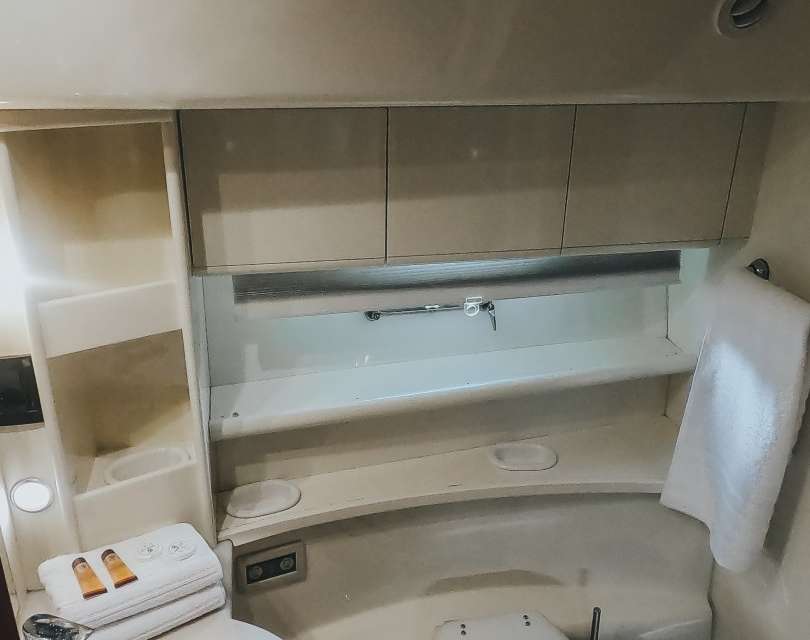 Ferretti 53