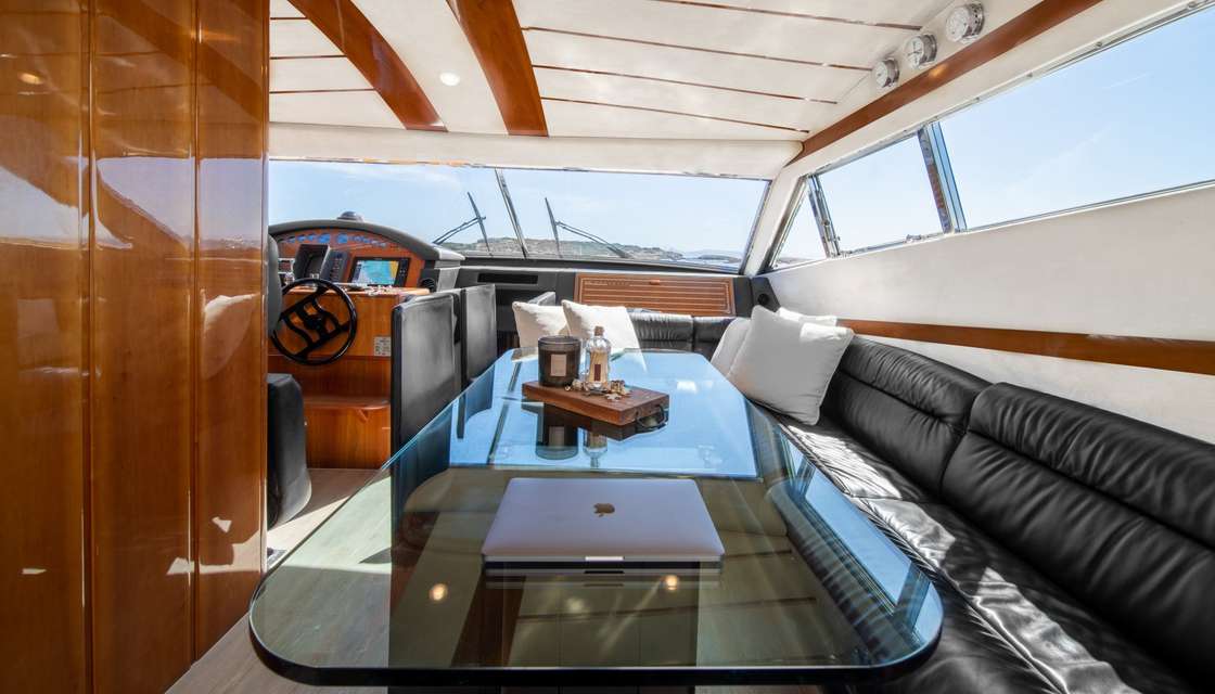 Ferretti 68
