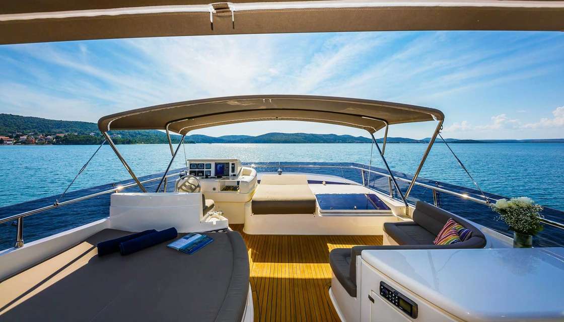 Ferretti 760