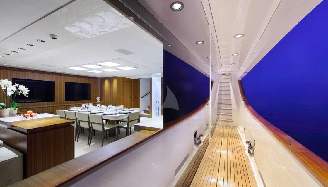Fittipaldi 110.7ft
