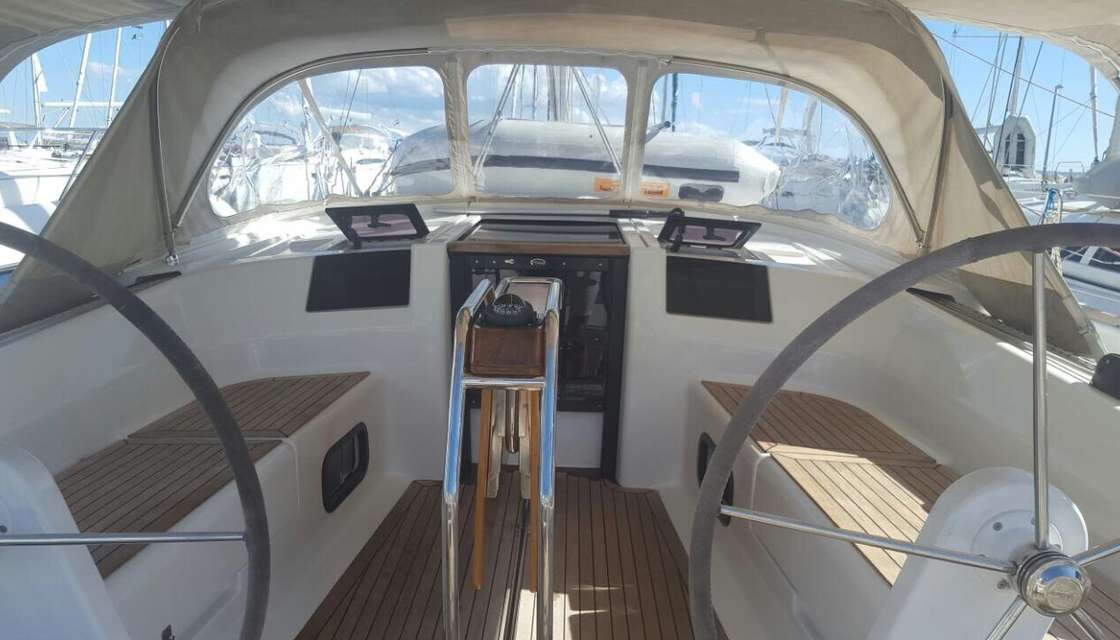 Hanse 385