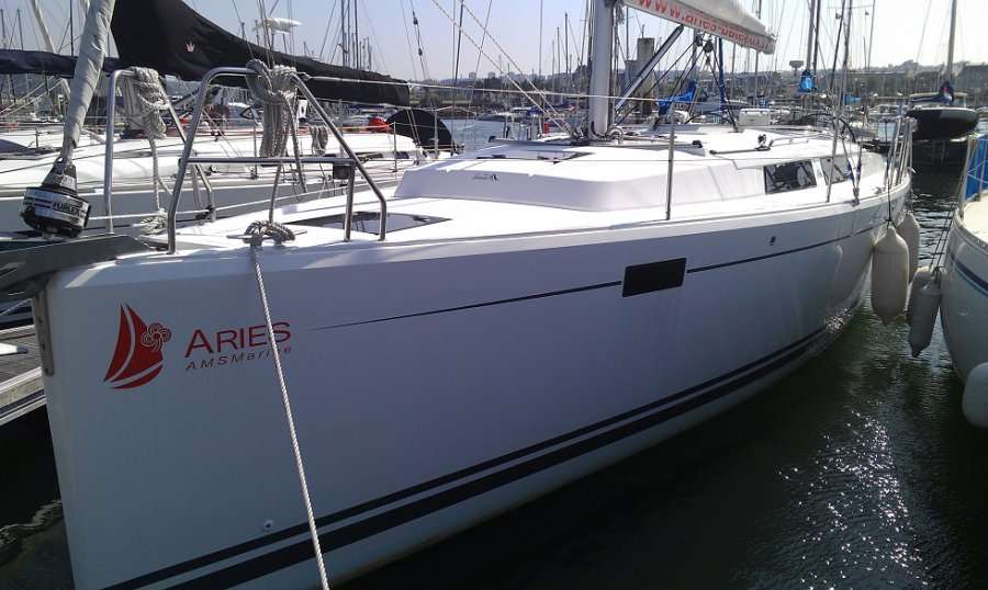 Hanse 385