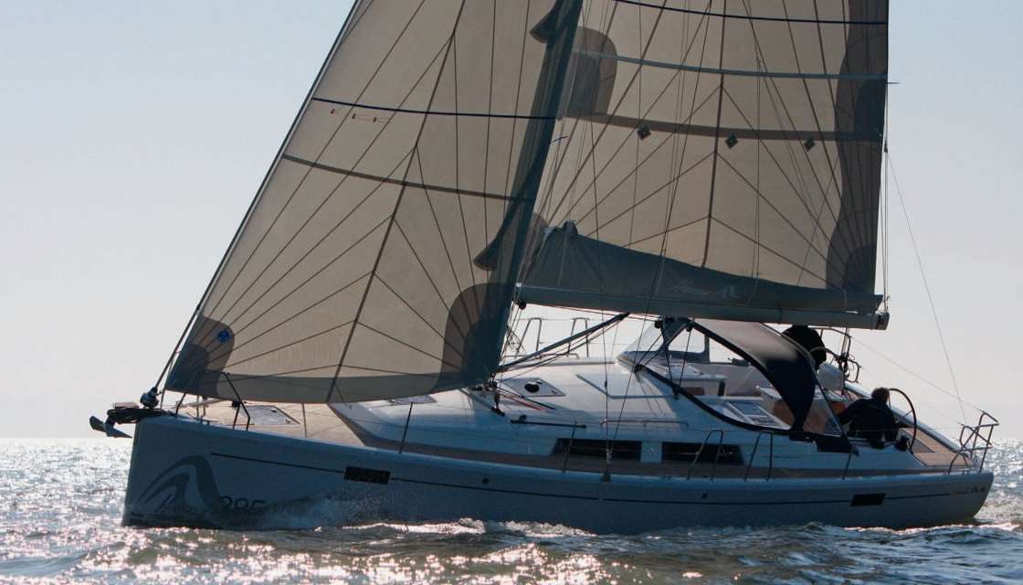 Hanse 388