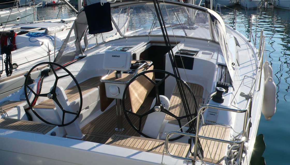 Hanse 388
