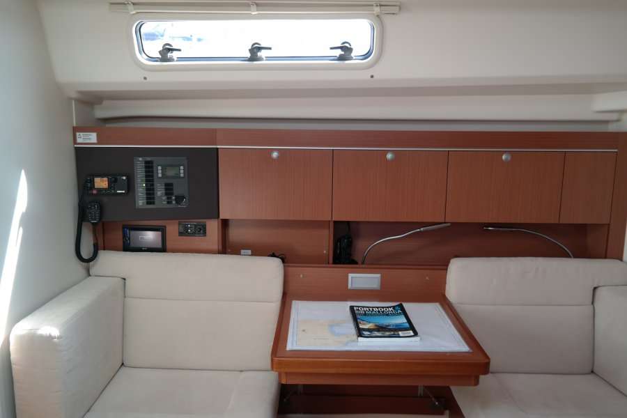 Hanse 415