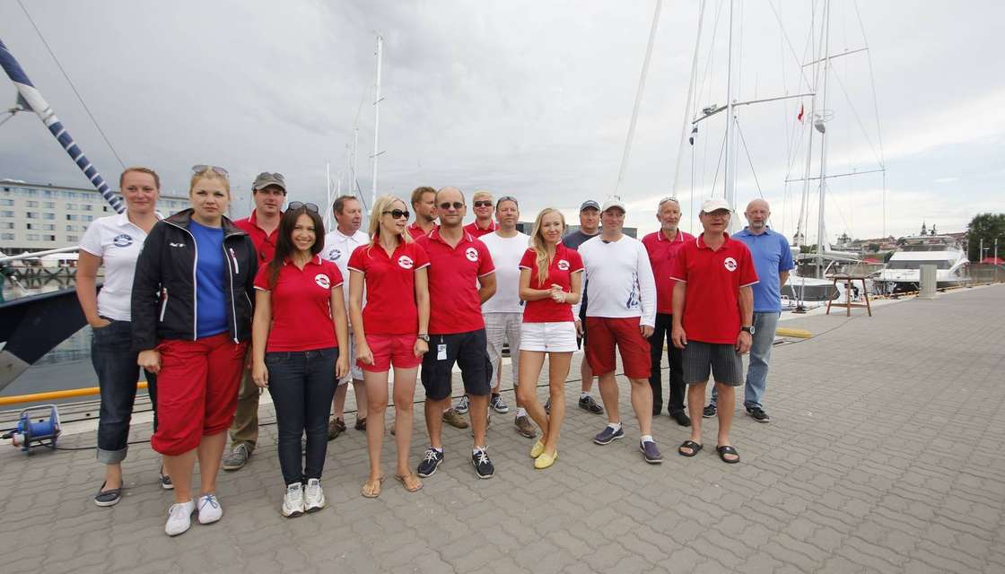 Hanse 445