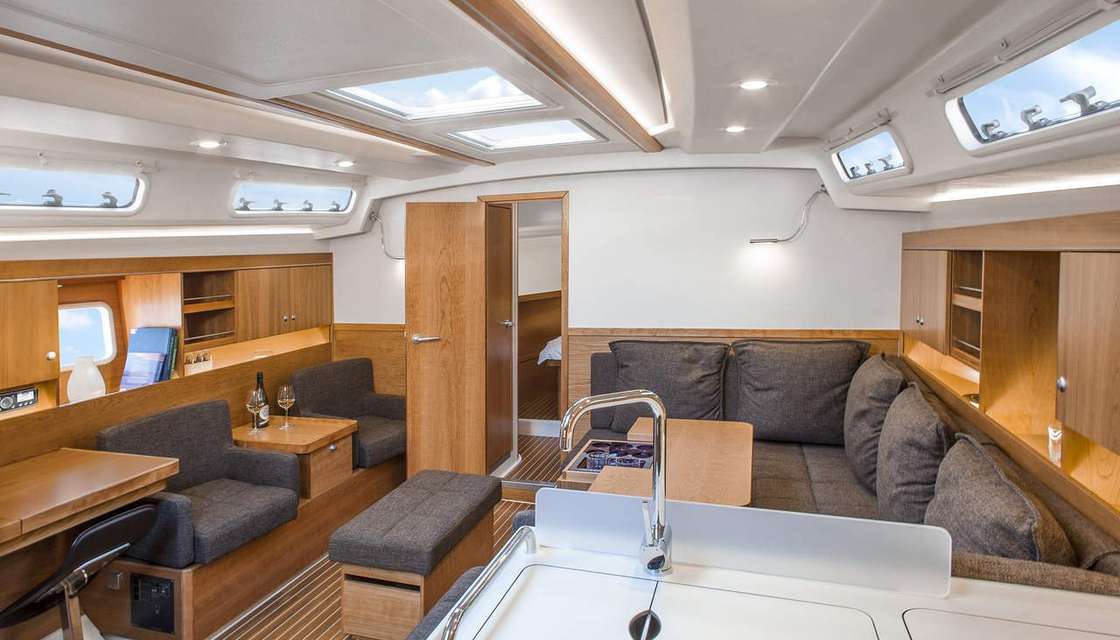 Hanse 445