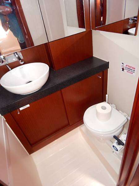 Hanse 445