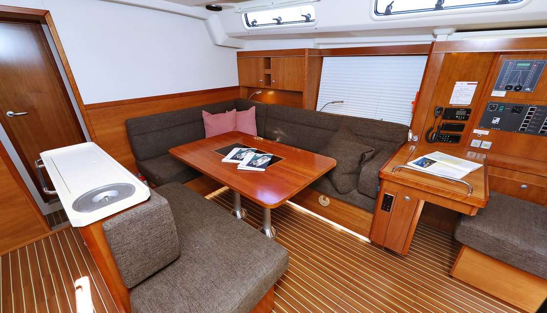 Hanse 505