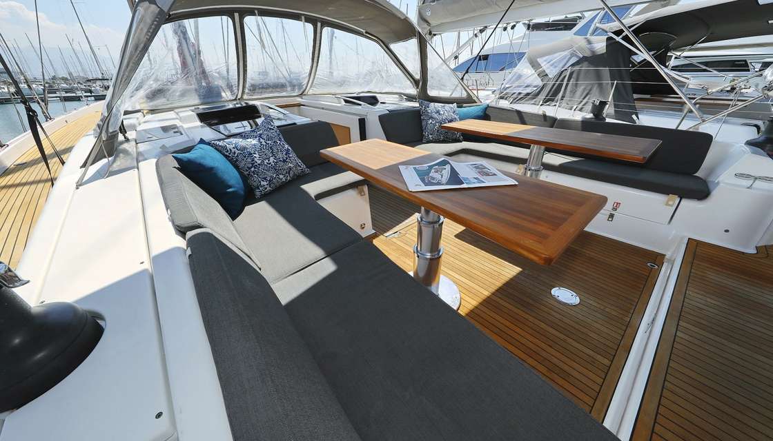 Hanse 588