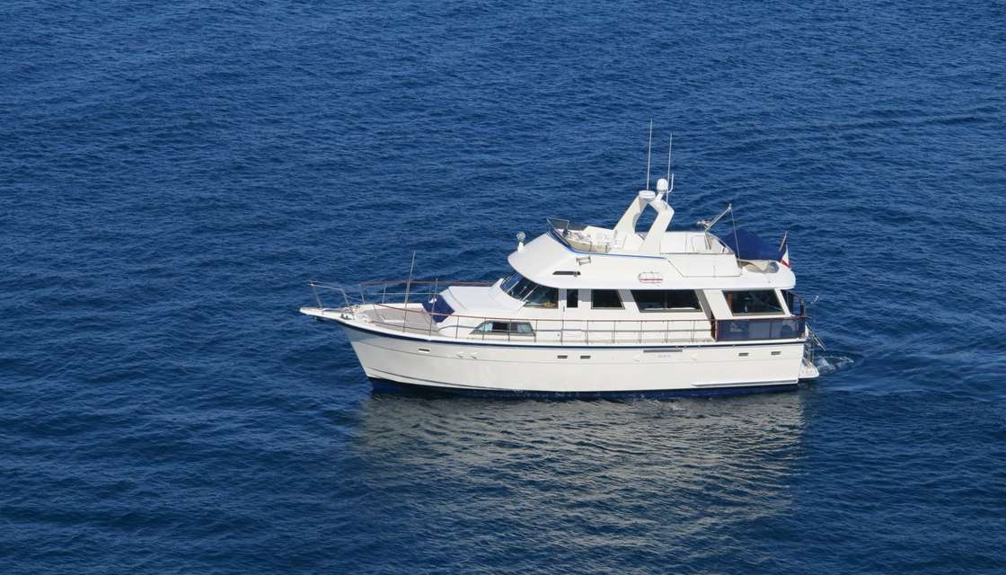 Hatteras 58