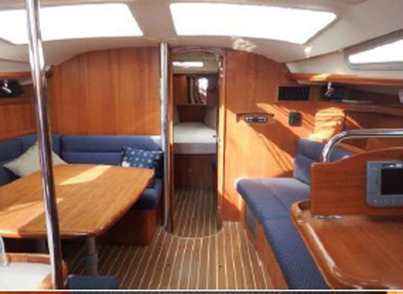 Hunter 44 DS