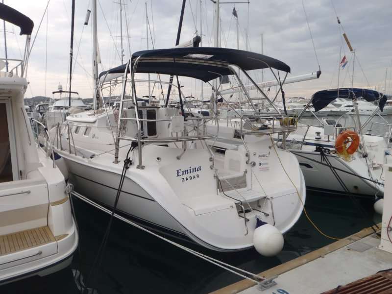 Hunter 44 DS