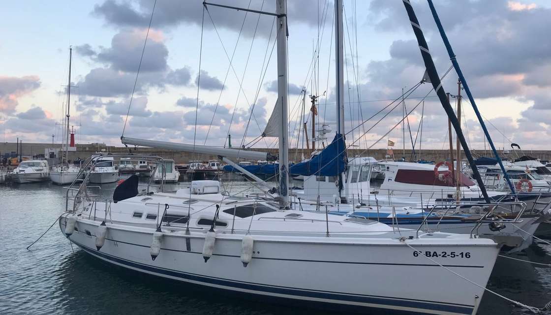 Hunter 44 DS
