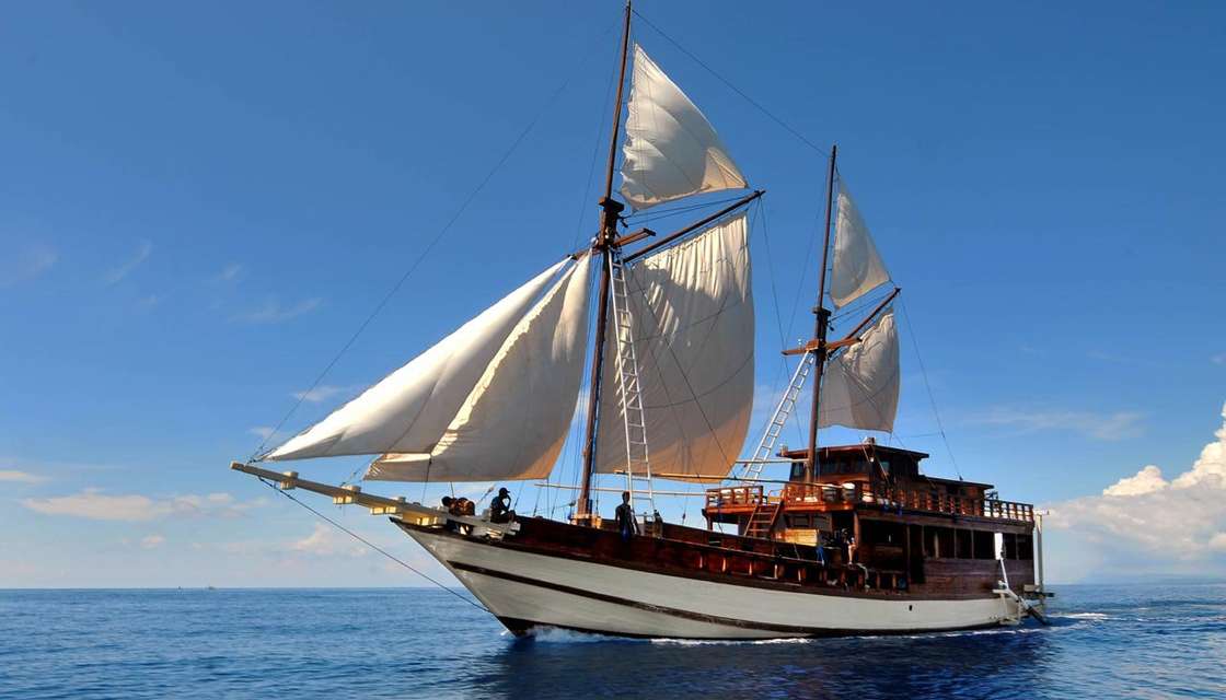 Indonesian Gulet 10