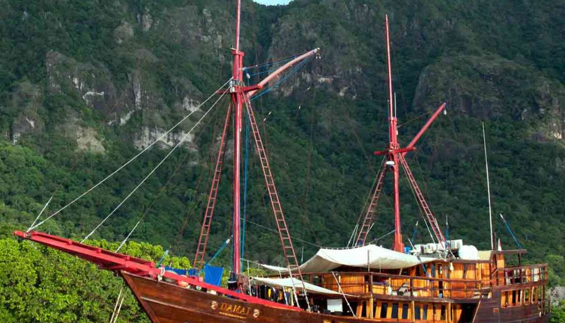 Indonesian Gulet 9