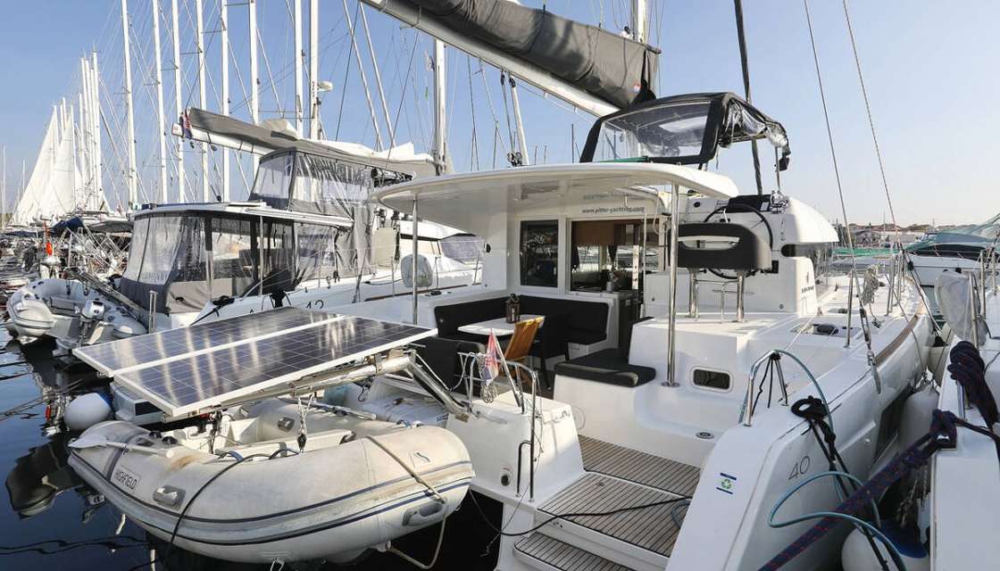 Lagoon 40