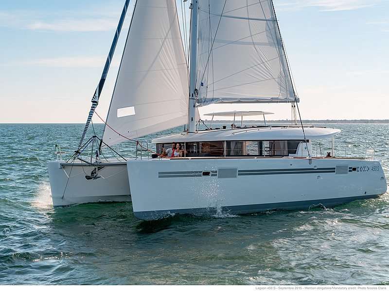 Lagoon 450 SporTop