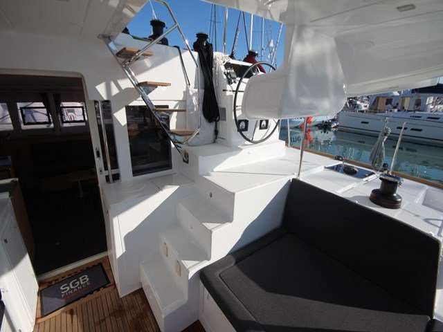 Lagoon 450 SporTop