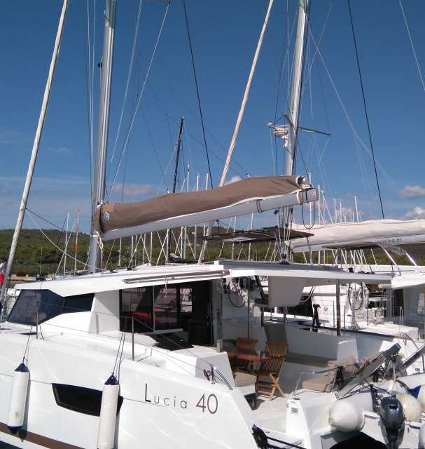 Lucia 40