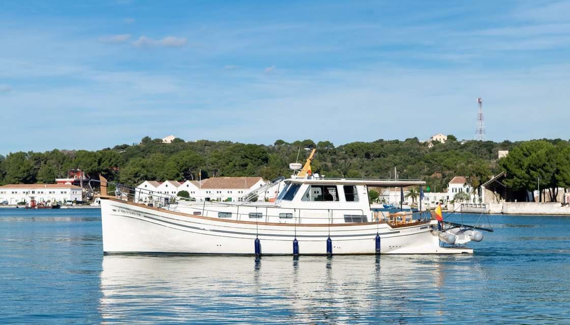 Menorquin Yacht 160