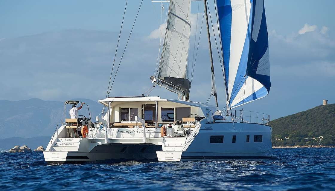 Nautitech 542