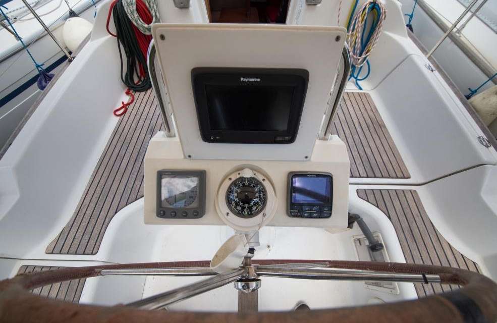Oceanis 31