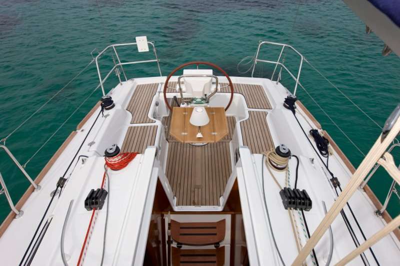 Oceanis 31