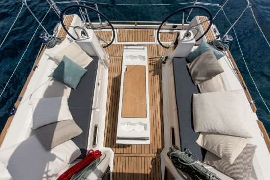Oceanis 35