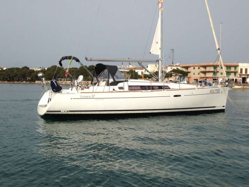 Oceanis 37