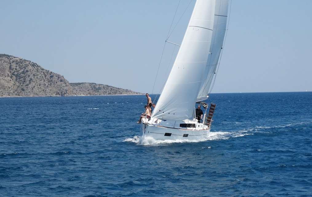 Oceanis 38