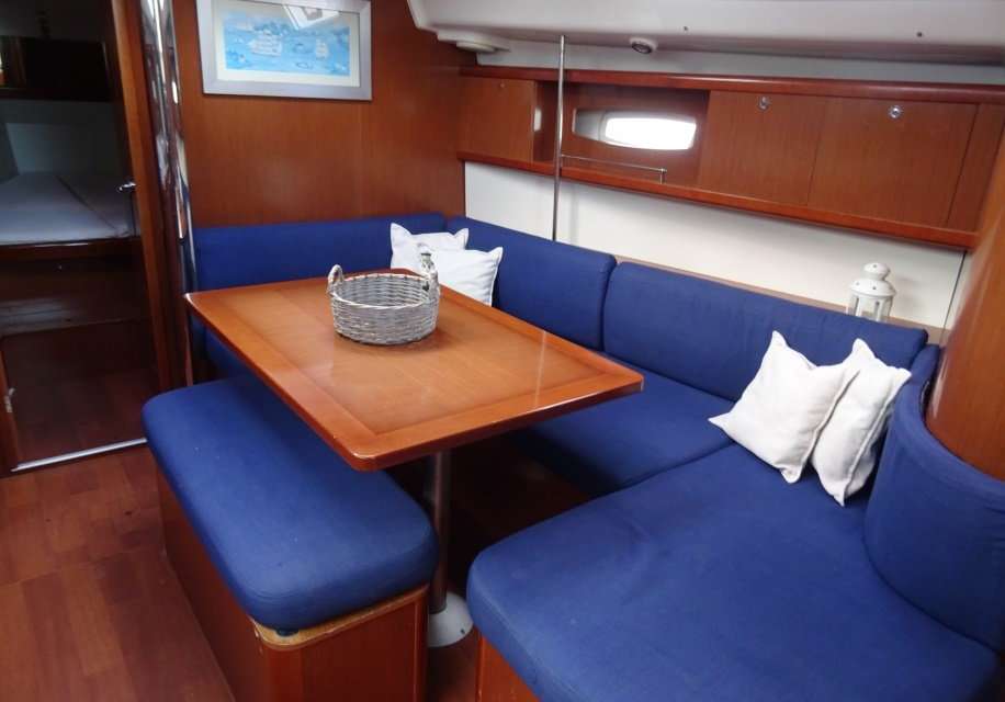 Oceanis 40