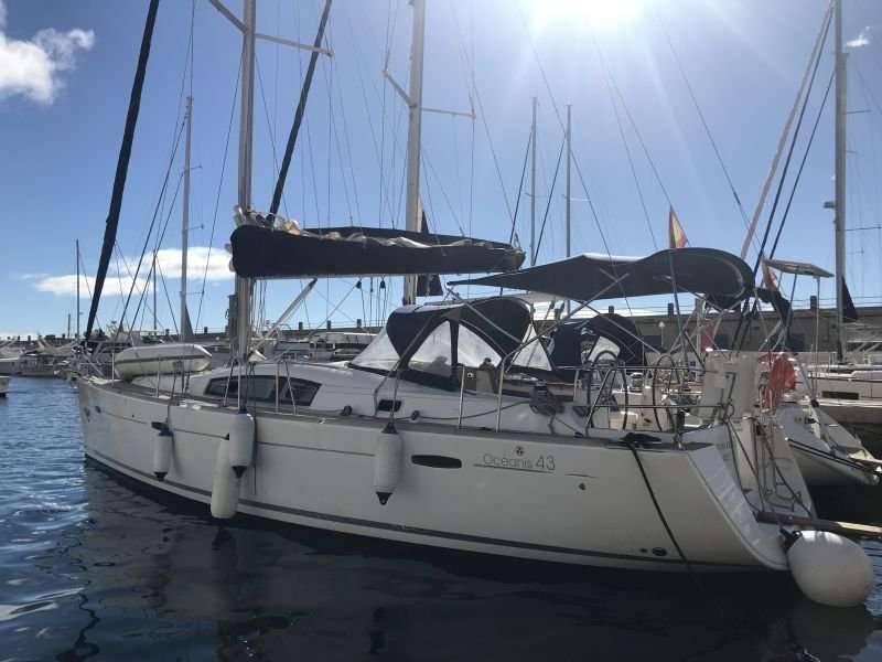 Oceanis 43