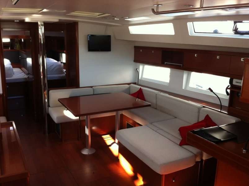 Oceanis 55