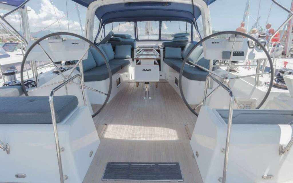 Oceanis 60