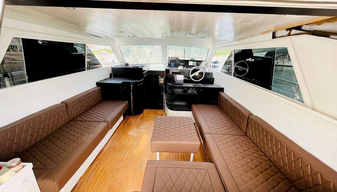 Ferretti 39 fly