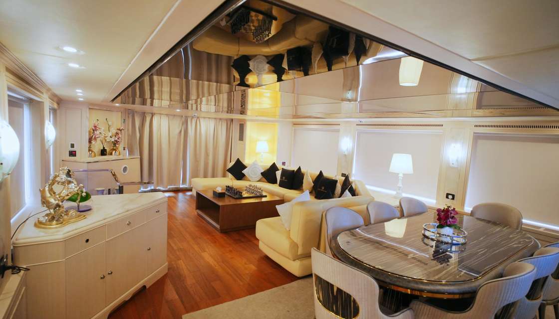 Benetti 110
