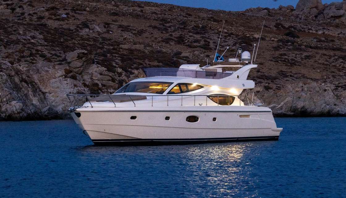 Ferretti 550