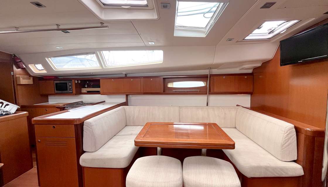 Oceanis 50