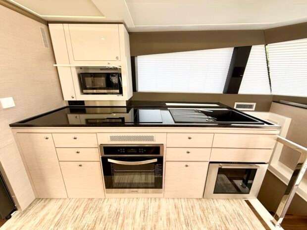 Aventura 50 MY