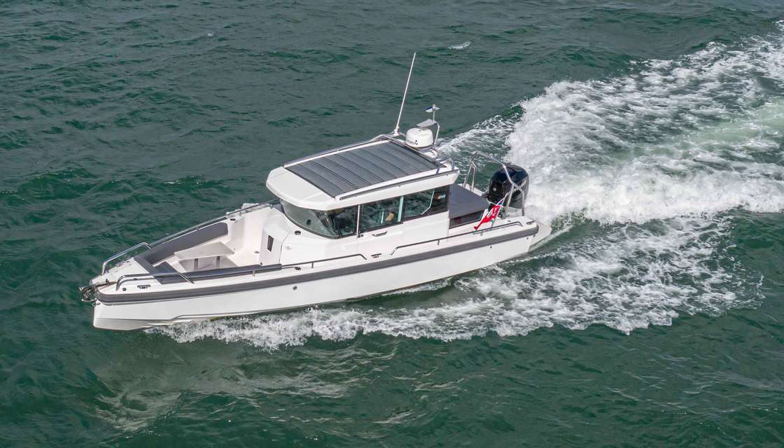 Axopar 28 Cabin