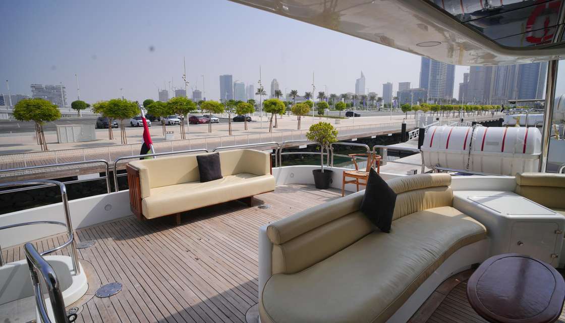 Benetti 110