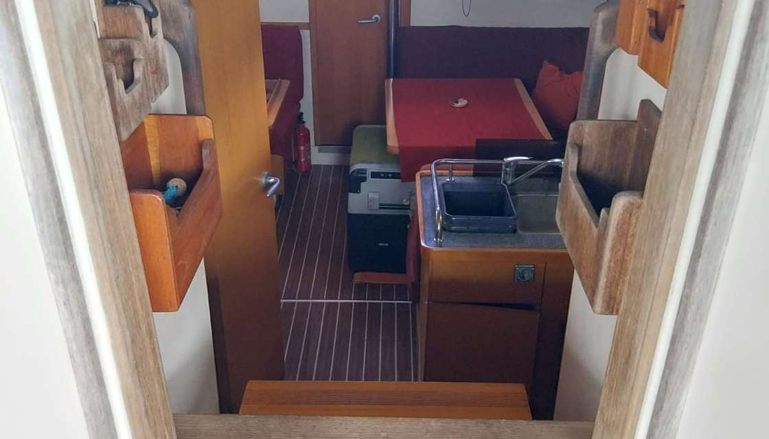 Hanse 370