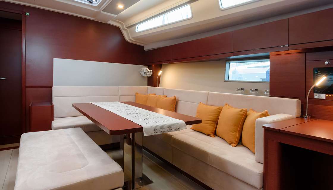 Hanse 508