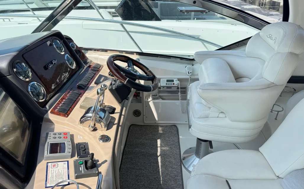 Sea Ray 455 Sundancer