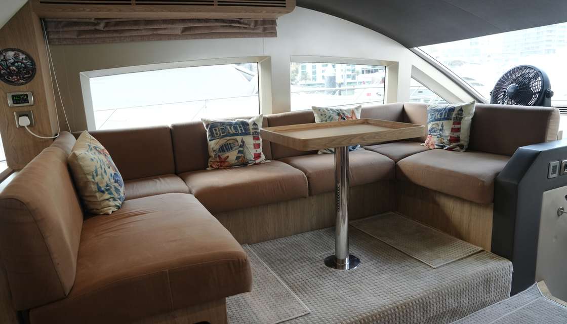 Majesty 48